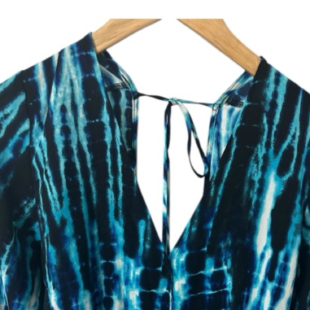 Beach Bunny Making Waves Blue Tie Dye Romper - Picture 6 of 9
